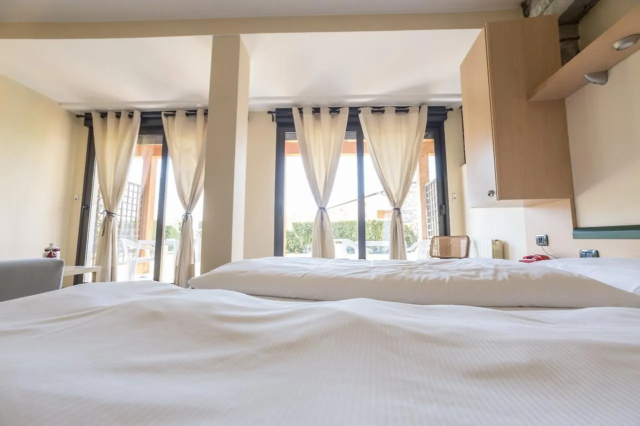 Hotel Bungalows Europa 多马索